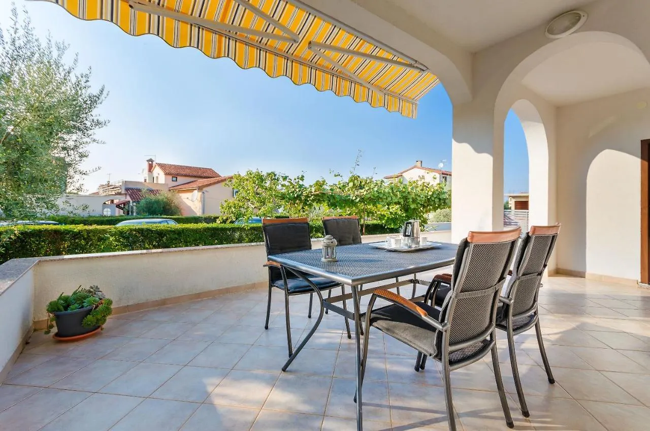 Apartment Marija Porec 0*,